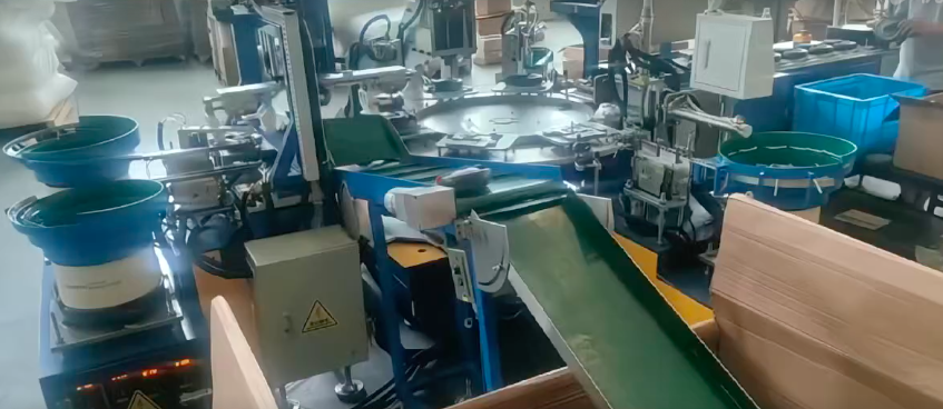 医疗轮全自动组装，脚轮自动组装